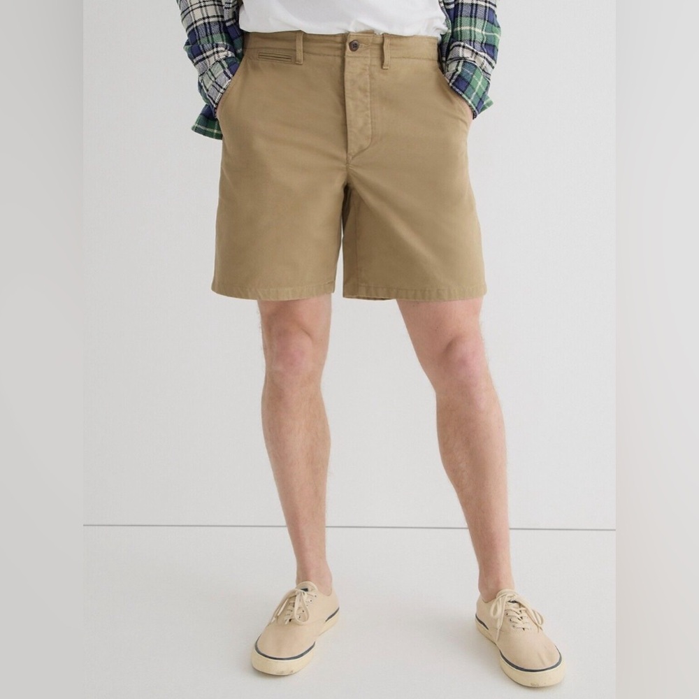 J. Crew Wallace & Barnes 8" officer chino short